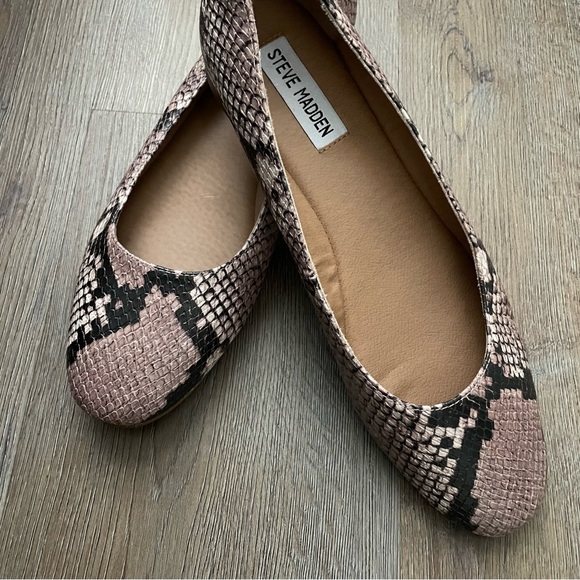 Steve Madden Danny Faux Leather Sand Python Ballerina Flats Size 9 - Picture 3 of 16